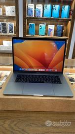 Macbook pro 2018 usato pc1