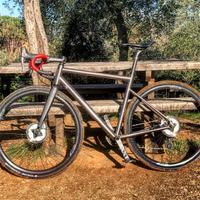 Gravel in titanio custom made