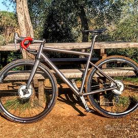 Gravel in titanio custom made