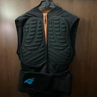 Abbigliamento downhill scarpeginocchierepettorina