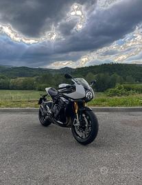 Speed triple 1200 rr