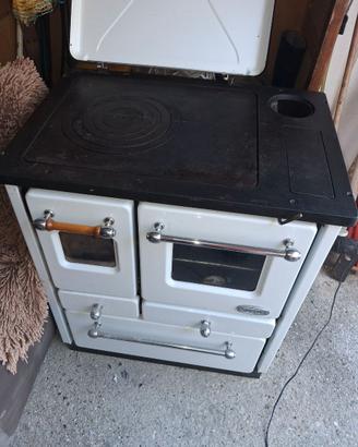 Spargher cucina a legna