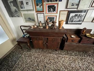 Mobili, quadri, orologi e altro
