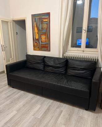 Divano letto 3 posti  in similpelle nero