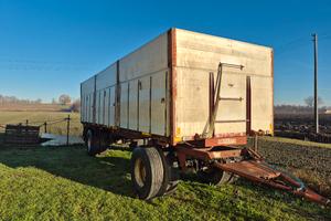 rimorchio ribaltabile