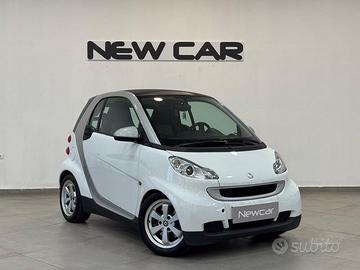 smart fortwo Fortwo 52 kw MHD coupe White Tai...