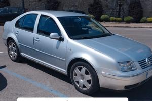 VOLKSWAGEN Bora - 2002