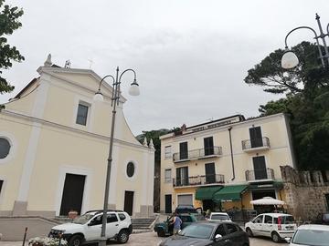 Intera palazzina pieno centro storico