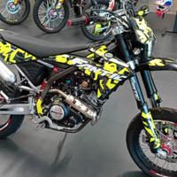 FANTIC XMF 125 MOTARD SPECIAL EDITION