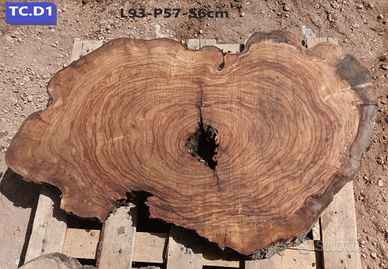 Fette di ulivo tagliato contro-vena