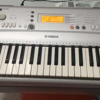 Tastiera Yamaha YPT-300