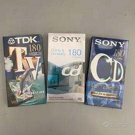 Videocassette VHS E180 Sony CD e TDK NUOVE CONFEZ.