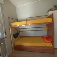 Letto a castello con due materassi