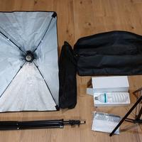 SET di 2 luci, 2 piantane,  per studio fotografico