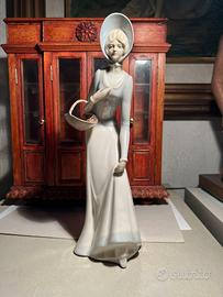 Scultura Miguel Requena  porcellana collezione