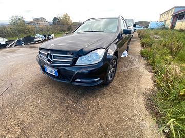 Ricambi Mercedes c220