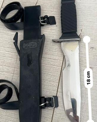 Coltello sub Squalo