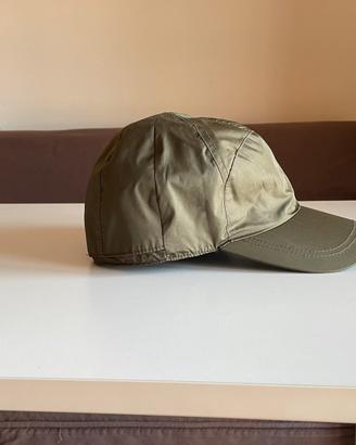 Cappello con visiera reversibile per la caccia.