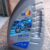 Olio per motorino e auto 