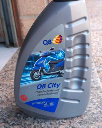 Olio per motorino e auto 