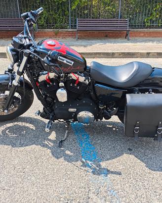 Harley Davidson Forty eight + vari accessori 