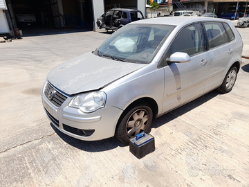 WOLSWAGEN POLO 1.4 tdi 07 RICAMBI