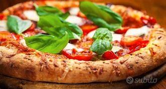 Pizzeria con forno a legna e gas