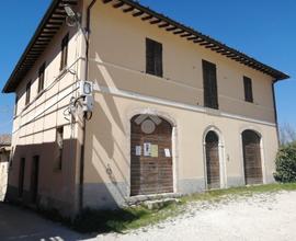 3 LOCALI A NORCIA