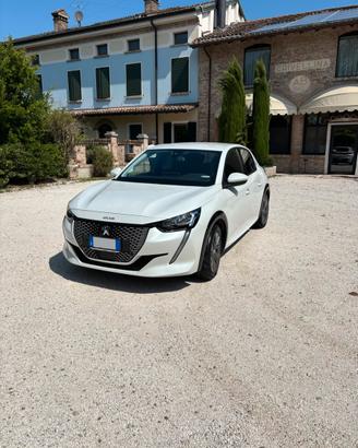 Peugeot e-208 ALLURE PACK