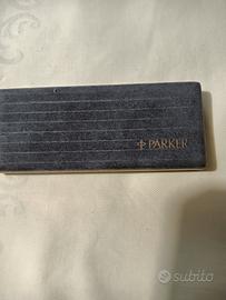 Penna a sfera Parker argento massiccio