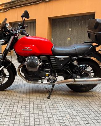 Moto Guzzi V7 Stone 100% originale  + accessori