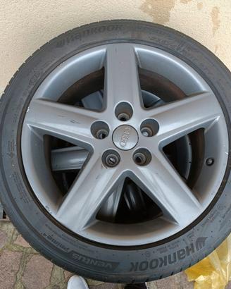 Treno pneumatici estivi con cerchioni