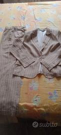 Completo pantaloni e giacca in lino e viscosa