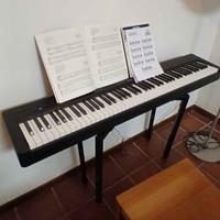 Yamaha P-145 + supporto e pedale sustain