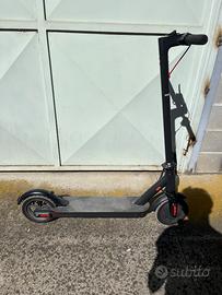 monopattino elettrico Smartway, ritiro a mano