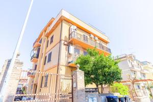 3 LOCALI A ROMA