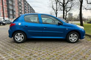 PEUGOT 206 1.2 benzina+GPL €5 anno 2011 kn 190.000
