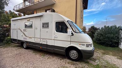 Monilvetta euro yacht 190 LX 2.8 JTD 127cv