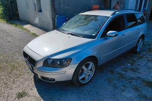 volvo v50 1.6 disel  pochi km 