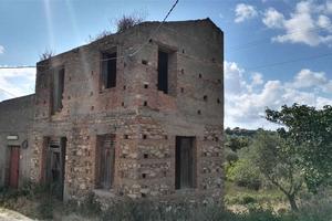 Terreno Agricolo con fabbricato
