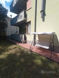 Bilocale con Giardino, Garage e Finiture Nuove