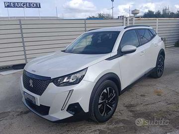 Peugeot 2008 PureTech 100 S&S Allure Pack