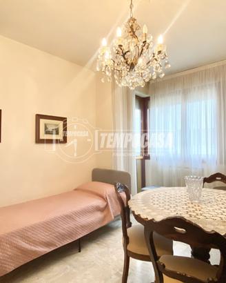 Via Byron. 4 locali CLASSE D con Garage.