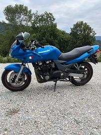 Kawasaki ZR-7S