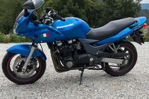 Kawasaki ZR-7S
