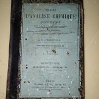 Libro vintage "Traité d'Analyse Chimique Quant...