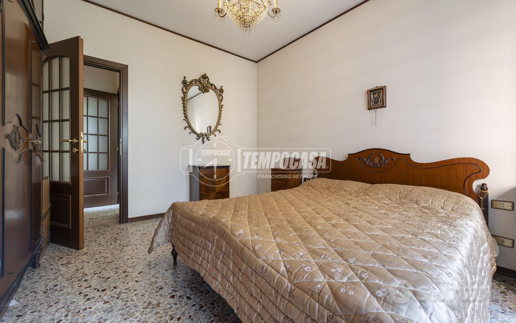 Appartamento – Milano, Villaggio dei Fiori, Municipio 6 - Altro