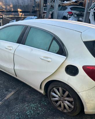 RICAMBI MERCEDES CLASSE A W176 2015 1500cc DIESEL