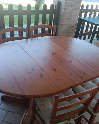 Tavolo allungabile + 4 sedie