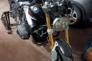 BMW r nine T